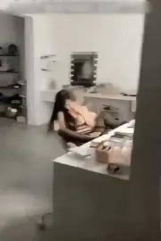 1000048085.gif